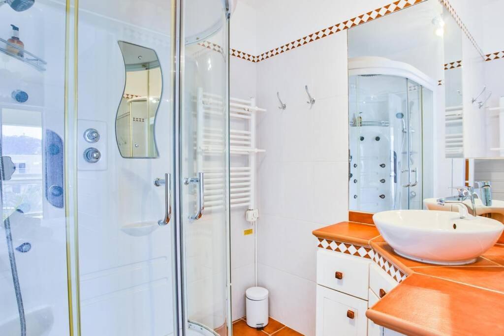 Bright One Bdrm Apartment A/C-Swimming Pool/Congress By Olidesi Cannes Bagian luar foto